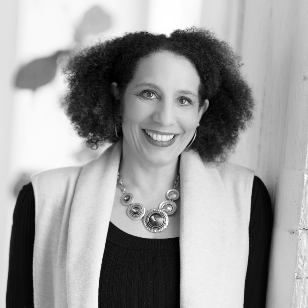 Hustle speaker stephanieolson 1024x1024 bw